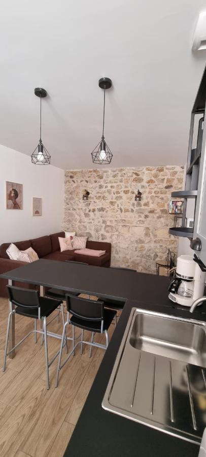 Appartement Chaleureux En Ardeche La Roche-de-Glun Exterior foto