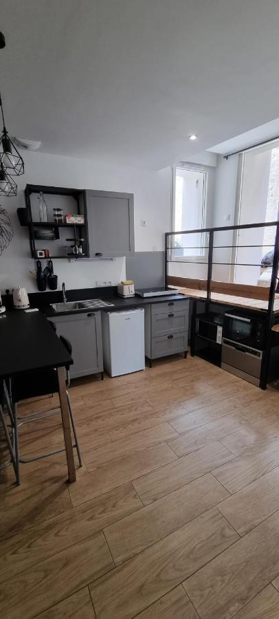 Appartement Chaleureux En Ardeche La Roche-de-Glun Exterior foto